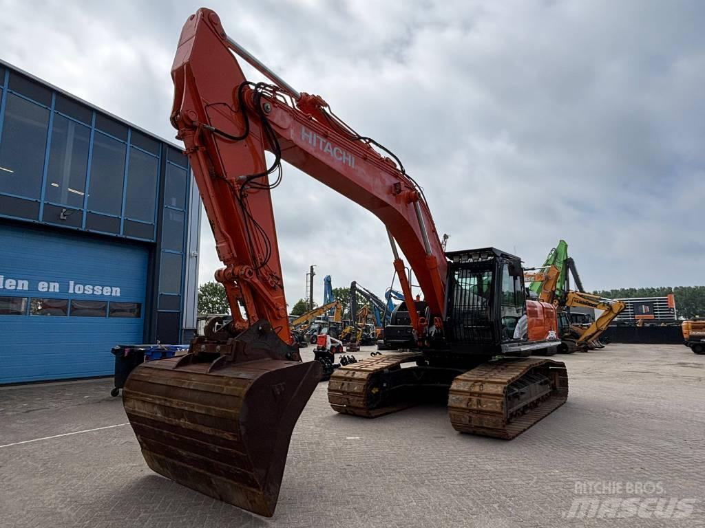 Hitachi ZX 350 LC-6 Pásová rýpadla