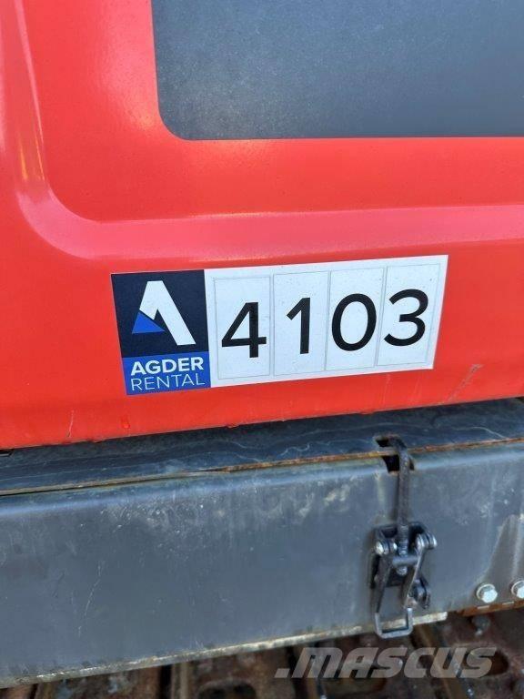 Sandvik DX 800I Povrchové vrtací stroje