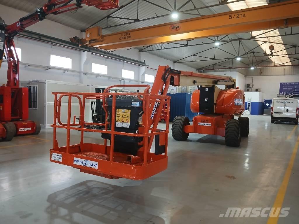 JLG 800 AJ Kloubové plošiny