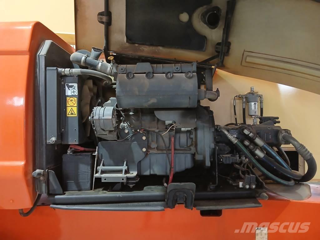 JLG 800 AJ Kloubové plošiny