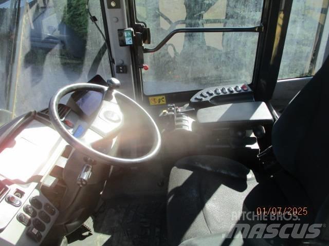 Komatsu WA 380 Kolové nakladače