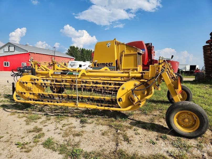 Vermeer R2300 Obraceče a shrabovače sena