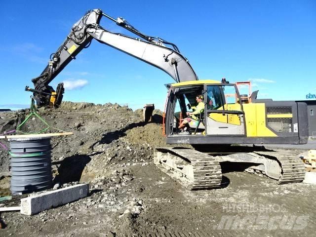 Volvo EC220EL Pásová rýpadla