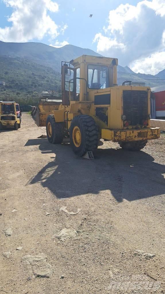CAT 950 B Kolové nakladače