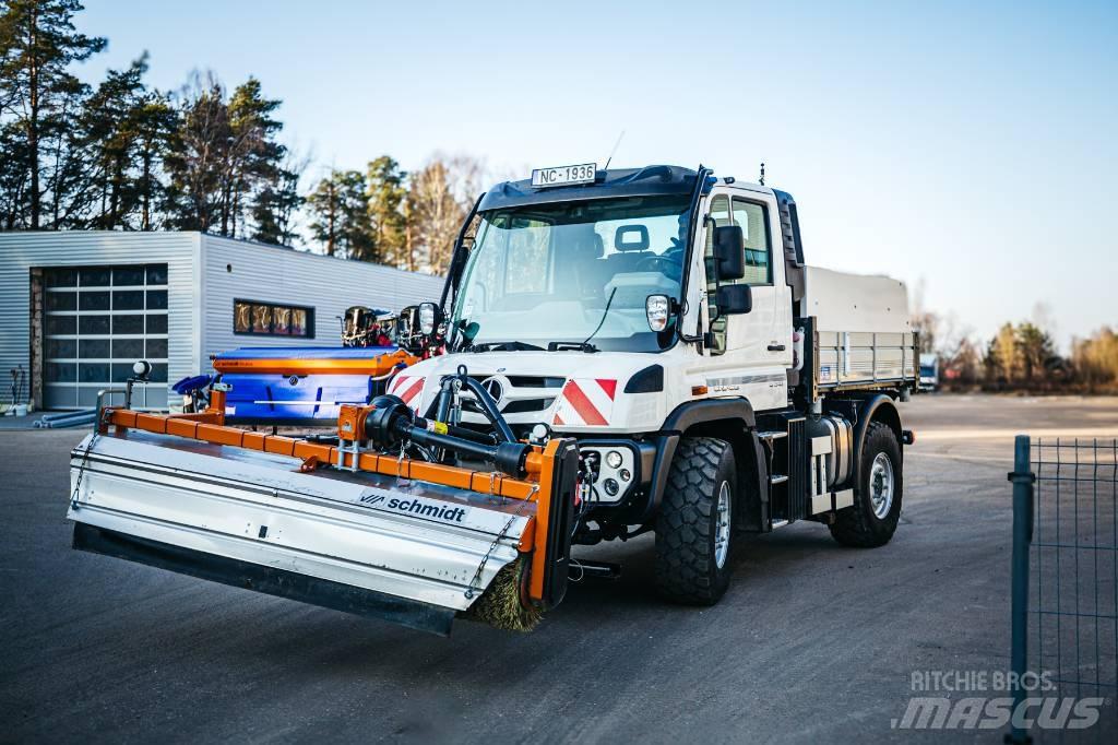 Unimog U 318 Zametací vozy