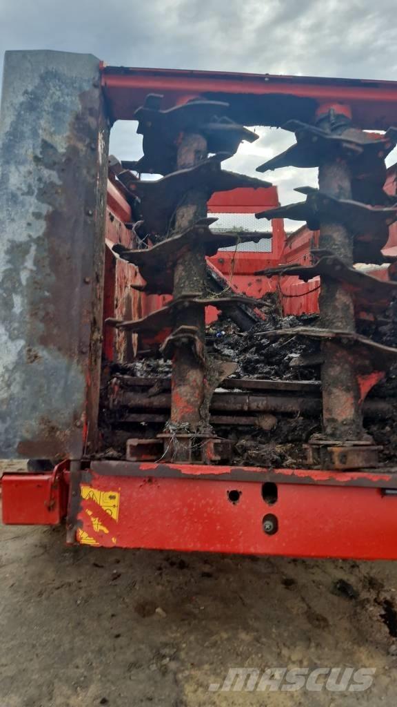 TEAGLE TITAN 9 Rozmetadla chlévské mrvy