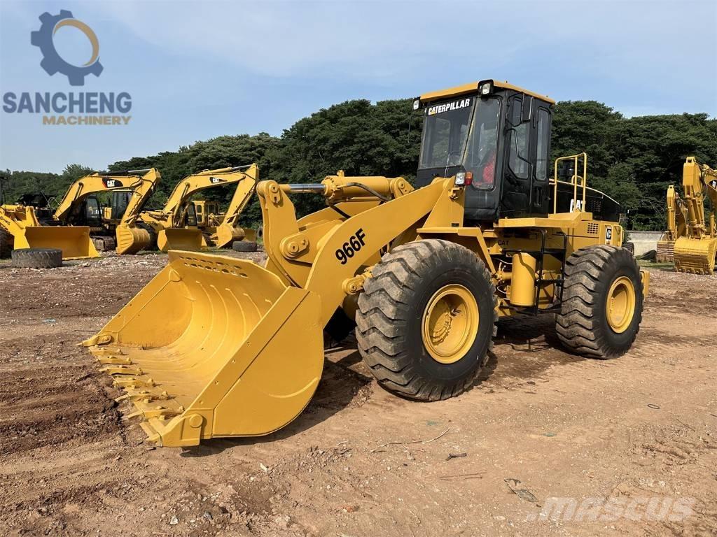 CAT 966 F Kolové nakladače