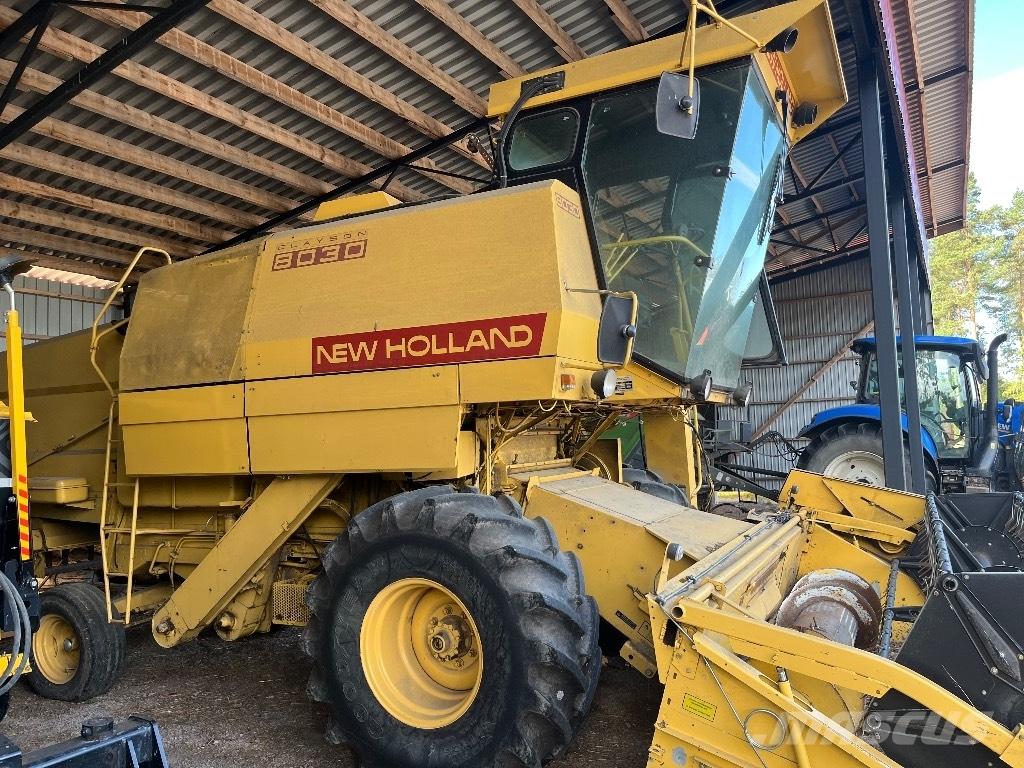 New Holland 8030 Sklízecí mlátičky