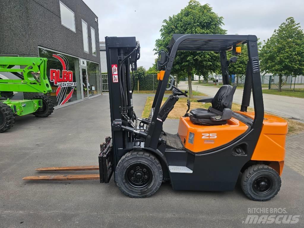 Doosan D 25 G Dieselové vozíky