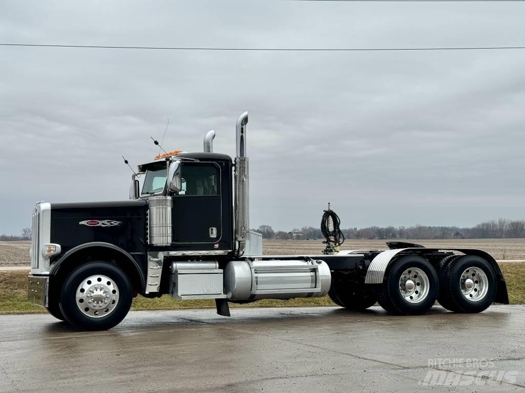 Peterbilt 389 Tahače