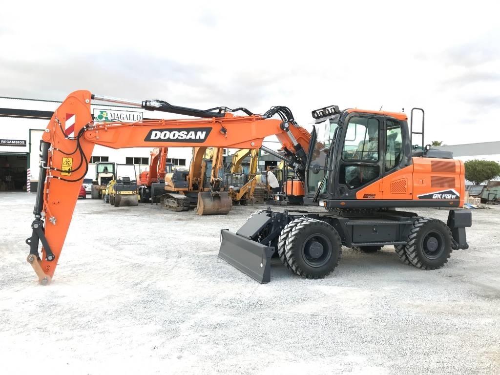 Develon DX 170 W-7 Kolová rýpadla