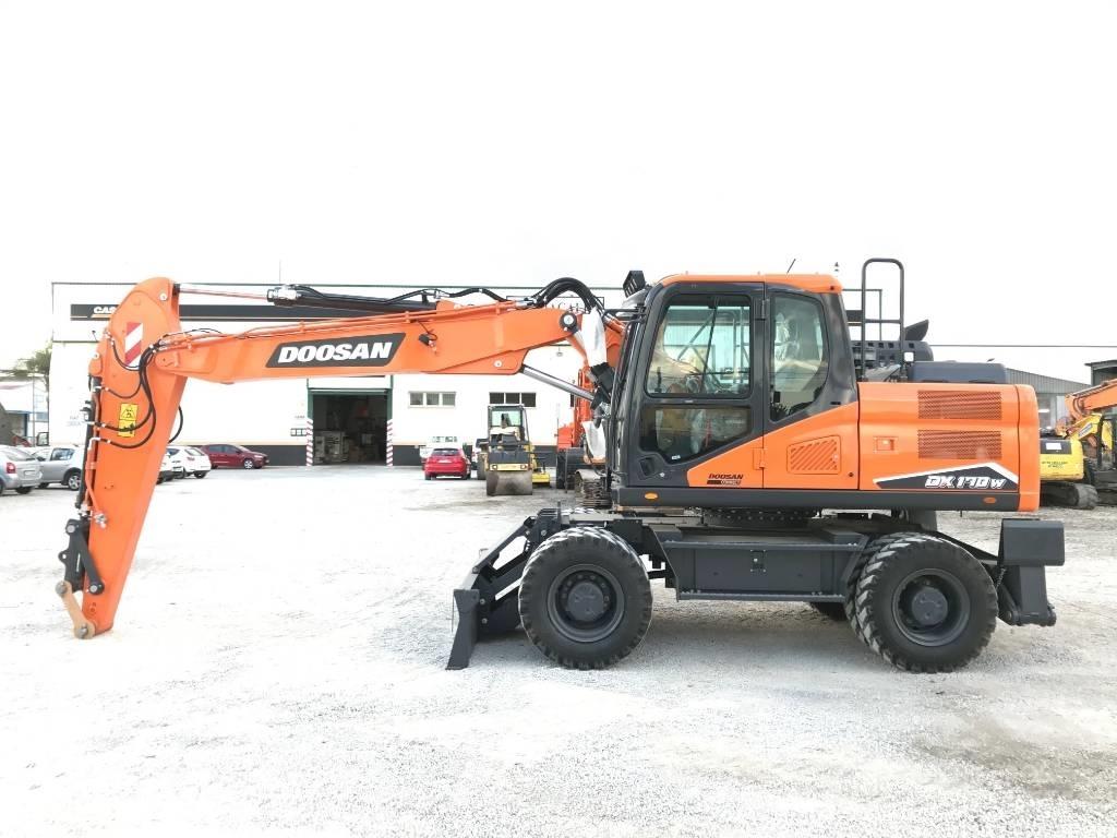 Develon DX 170 W-7 Kolová rýpadla