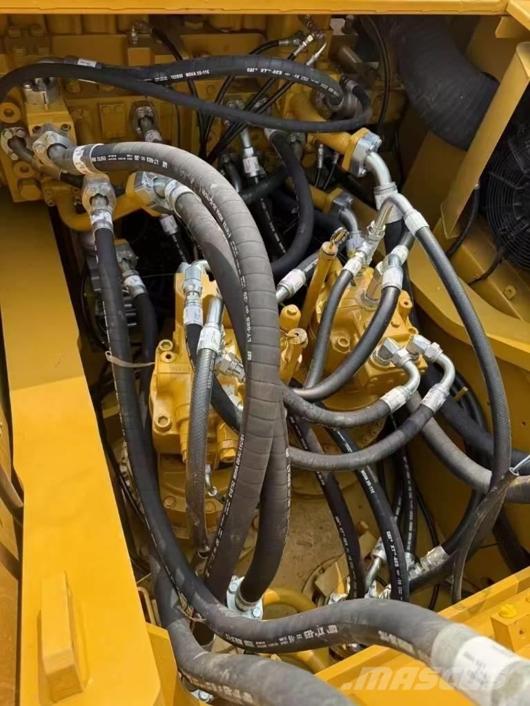 CAT 349 D L Pásová rýpadla
