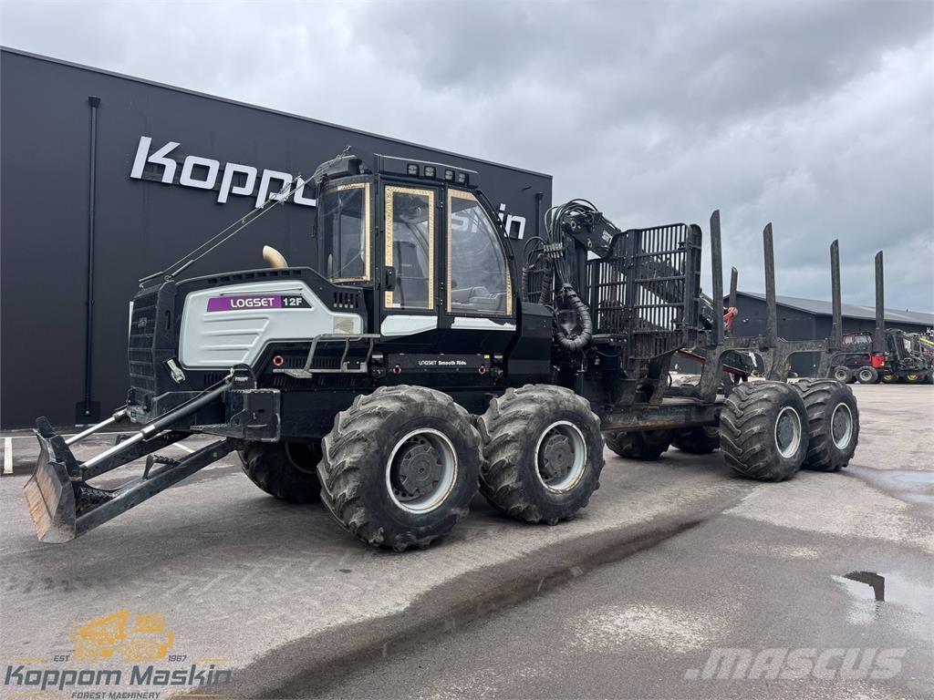 Logset 12F Vyvážecí traktory