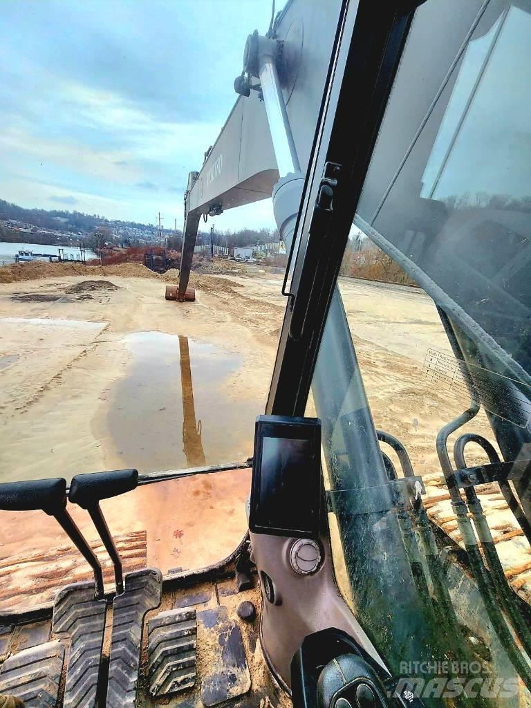 Volvo EC300ELR Pásová rýpadla