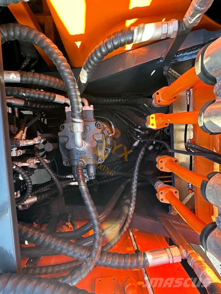 Doosan DX 225 LCA Pásová rýpadla