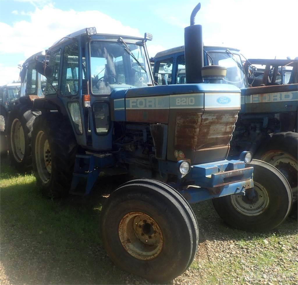Ford 8210 Traktory