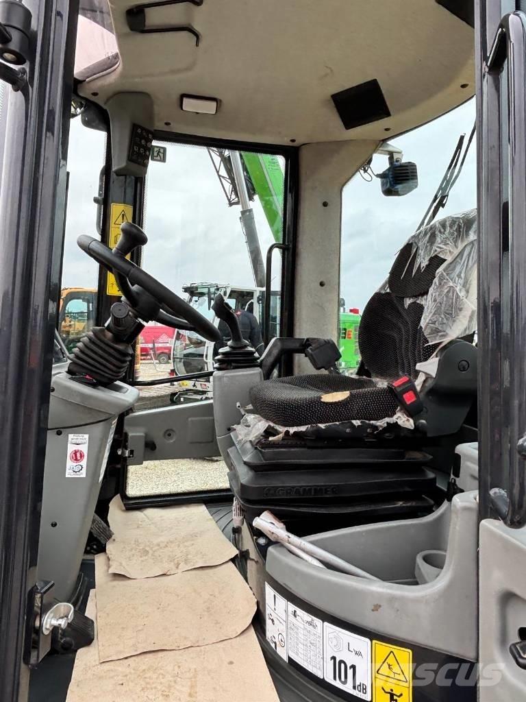 Yanmar V 120 Kolové nakladače