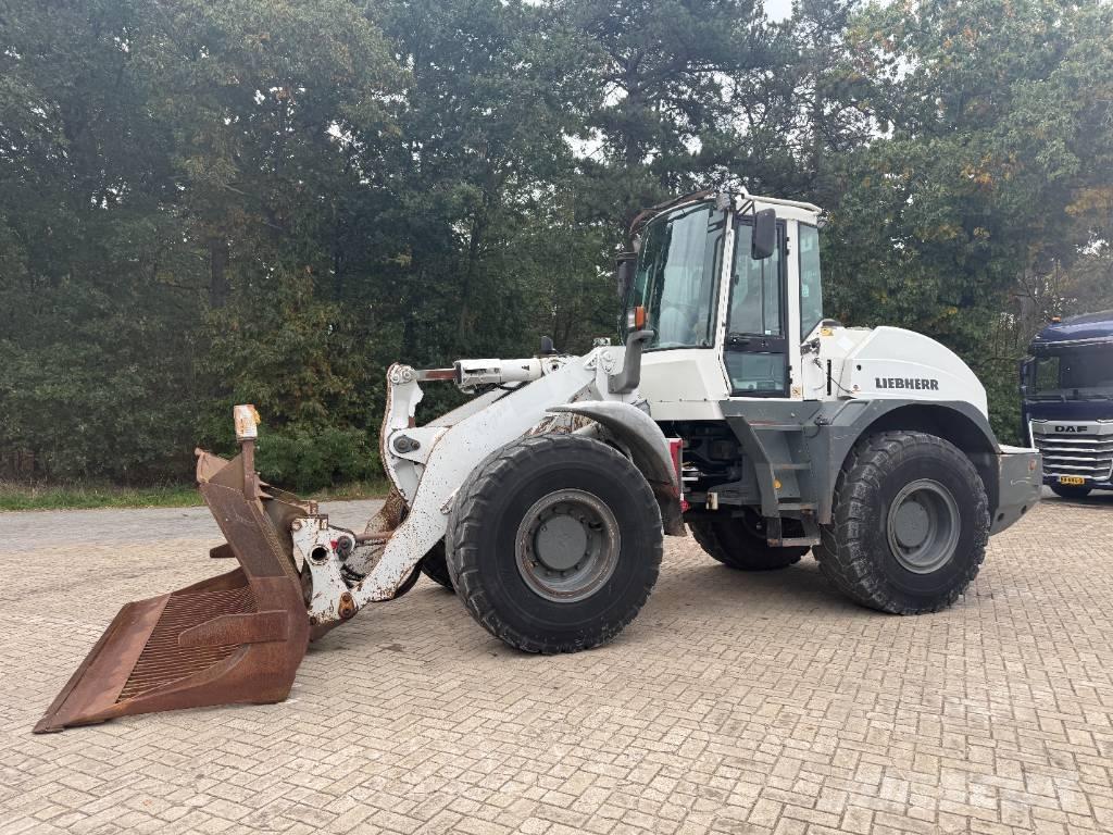 Liebherr L 538 Kolové nakladače