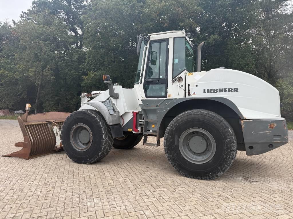 Liebherr L 538 Kolové nakladače