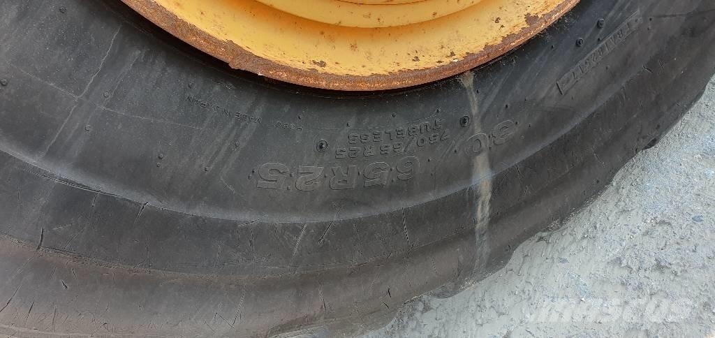 Volvo A 30 F Kloubové dempry