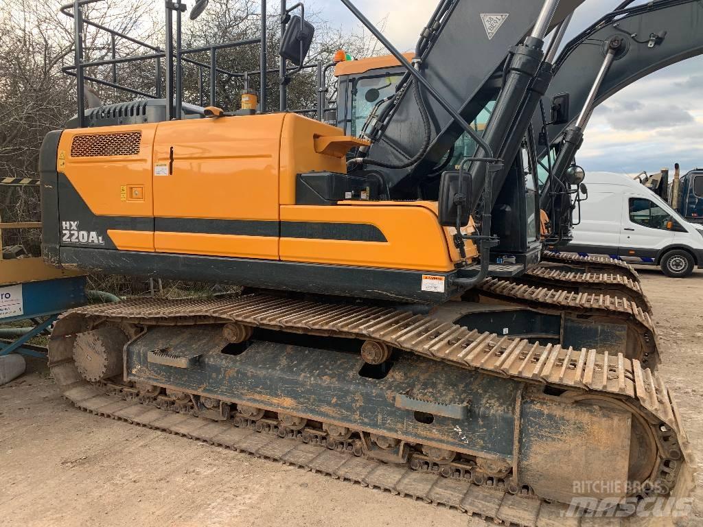 Hyundai HX220A L Pásová rýpadla