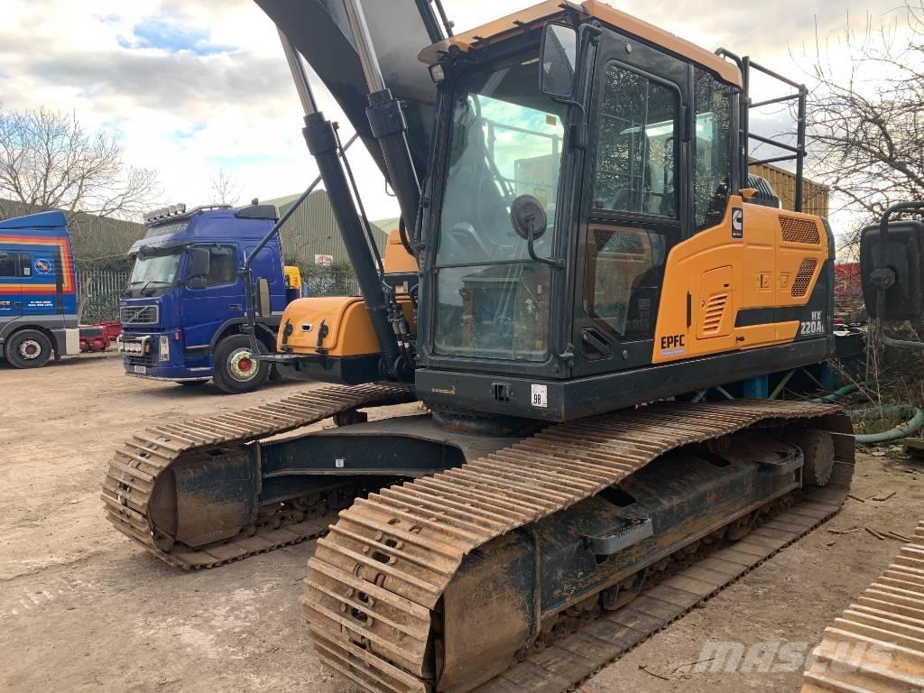 Hyundai HX220A L Pásová rýpadla