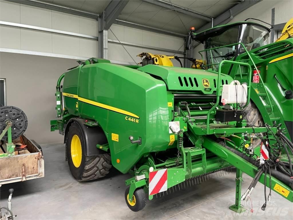 John Deere C441R Další