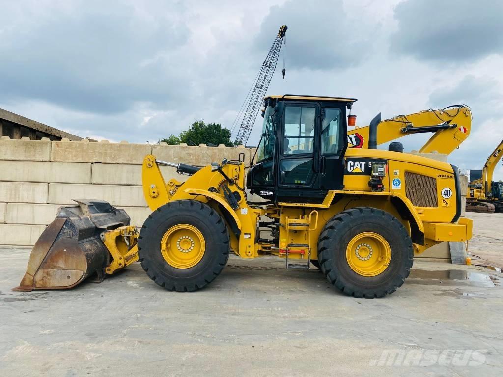 CAT 926m Kolové nakladače