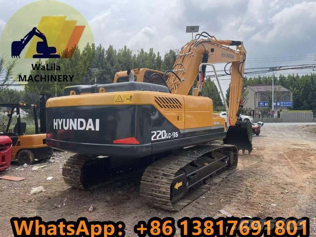 Hyundai R220 Midi rýpadla 7t - 12t