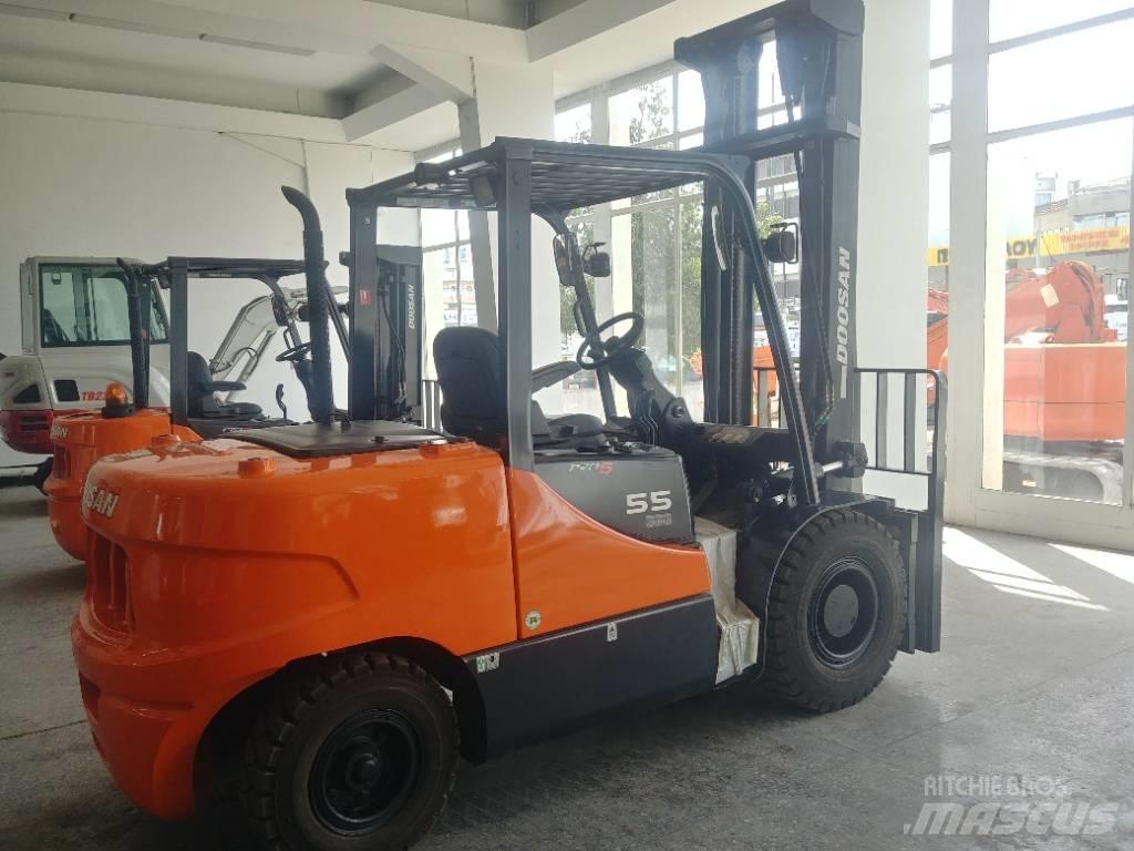 Doosan D55 SC-5 Dieselové vozíky