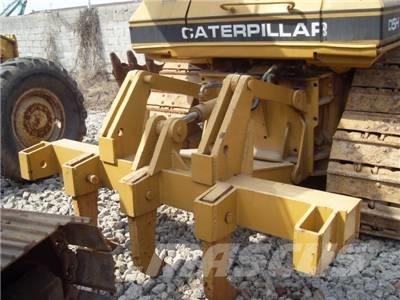 CAT D 5 H Pásové dozery