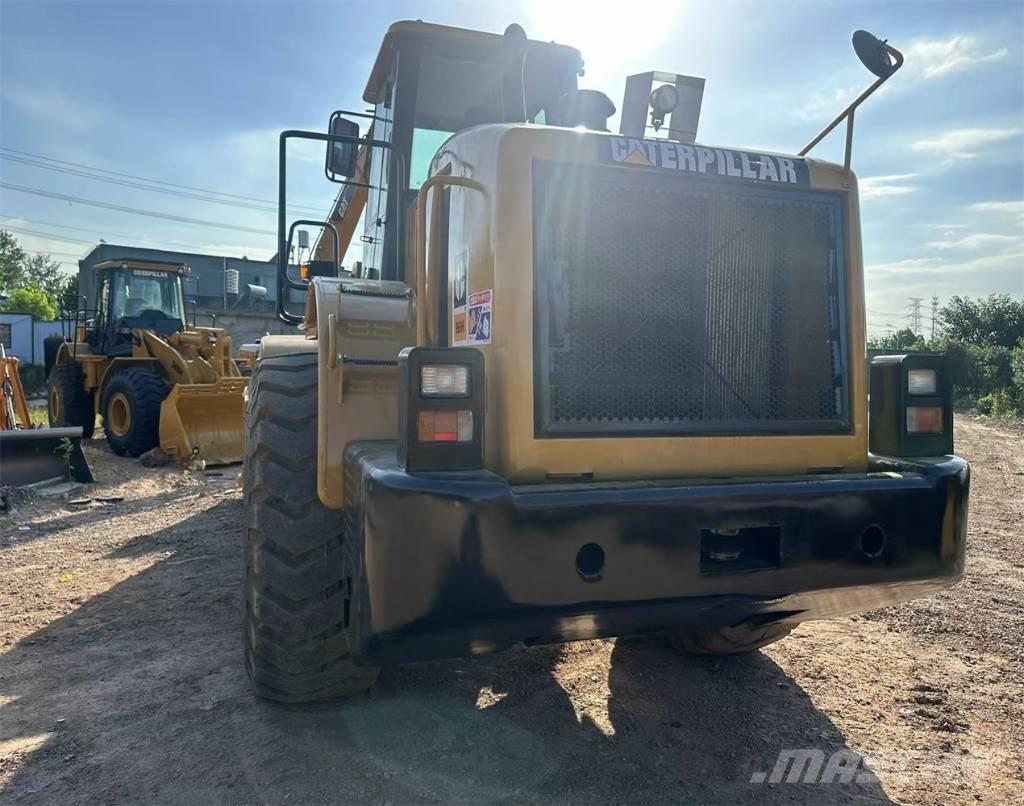 CAT 966 H Kolové nakladače