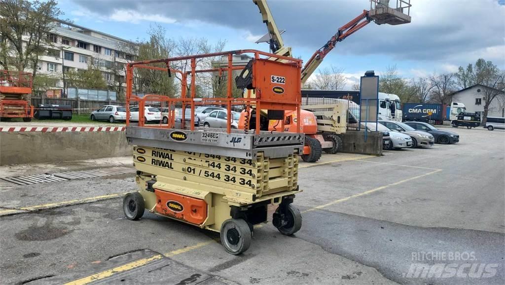 JLG 3246ES Nůžková zvedací plošina