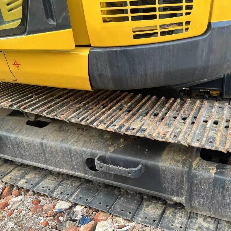 Komatsu PC 138 Pásová rýpadla