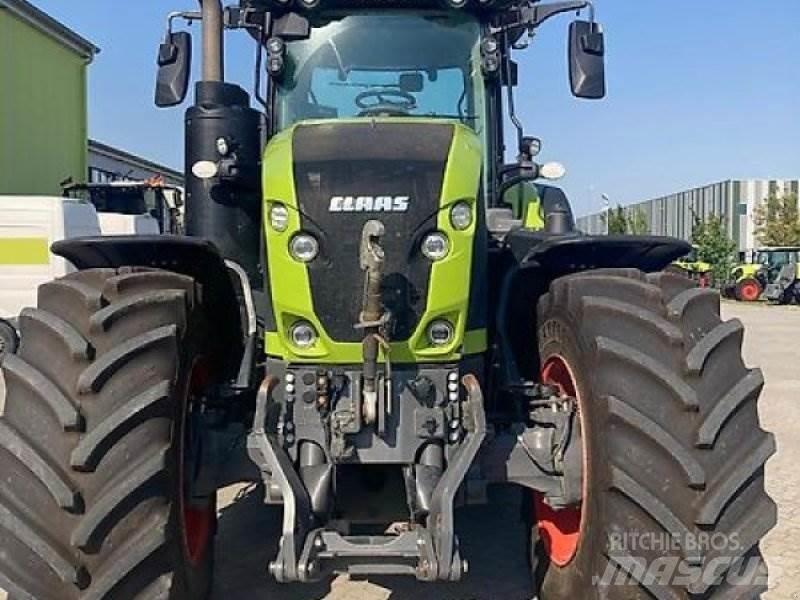 CLAAS Axion 930 Traktory