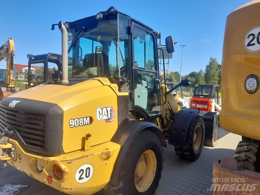 CAT 908M Kolové nakladače