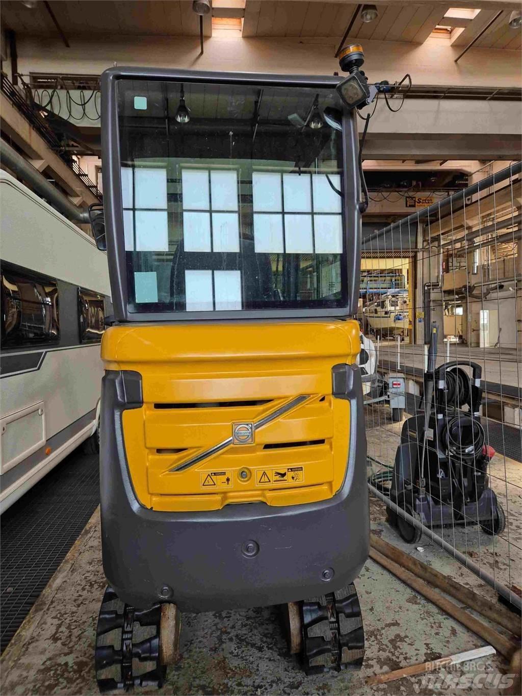 Volvo EC18C Mini rýpadla < 7t