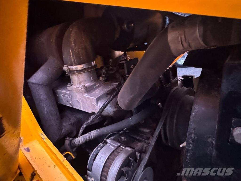 JCB 2 CX Airmaster Kolové nakladače