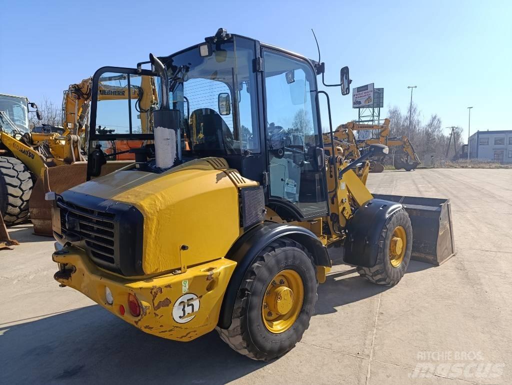 CAT 907 H 2 Kolové nakladače