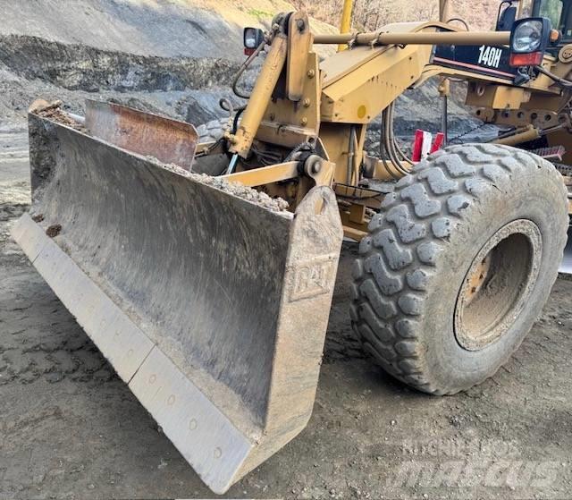 CAT 140 H VHP PLUS Grejdry