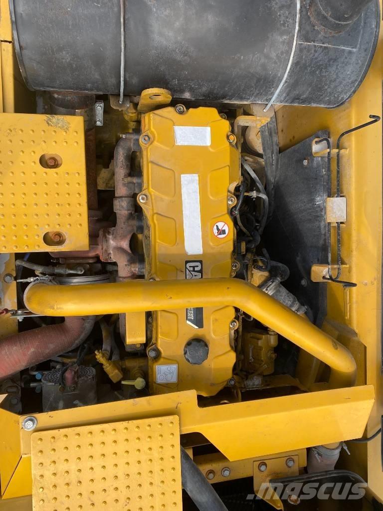 CAT 336 Pásová rýpadla