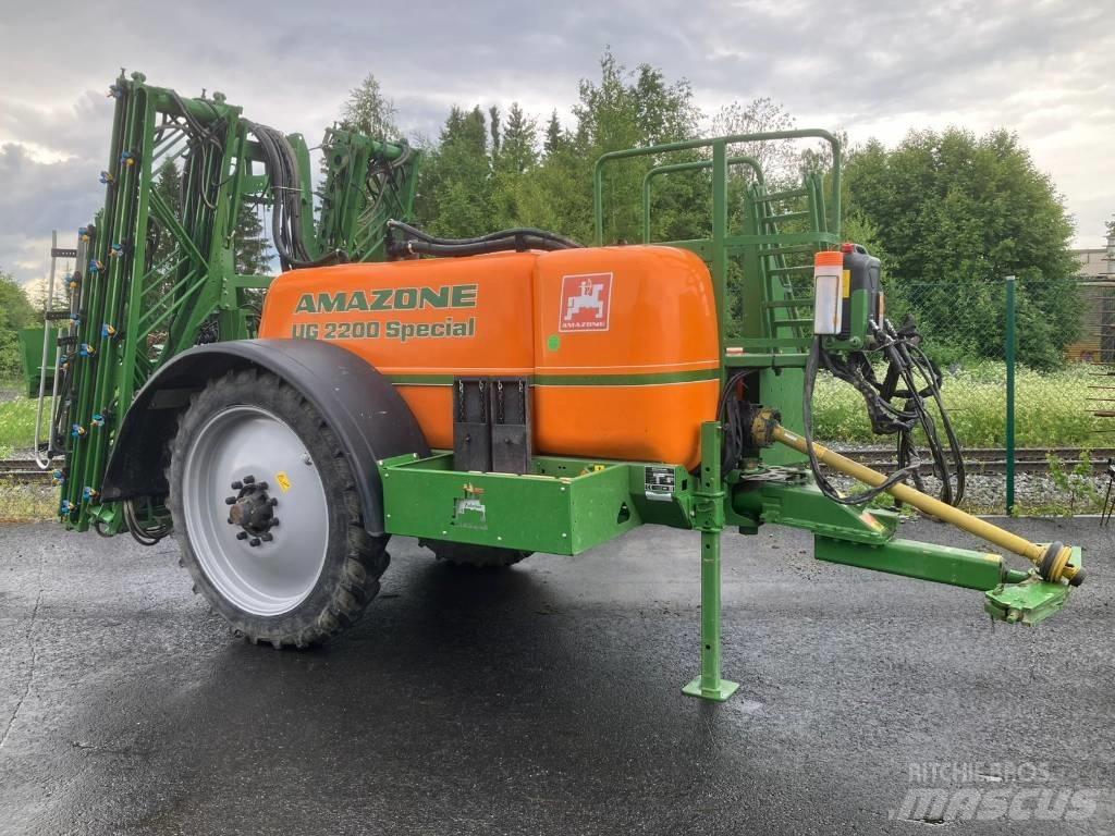 Amazone UG 2200 Tažené postřikovače