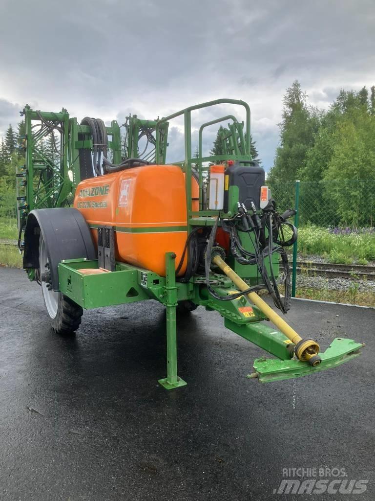 Amazone UG 2200 Tažené postřikovače