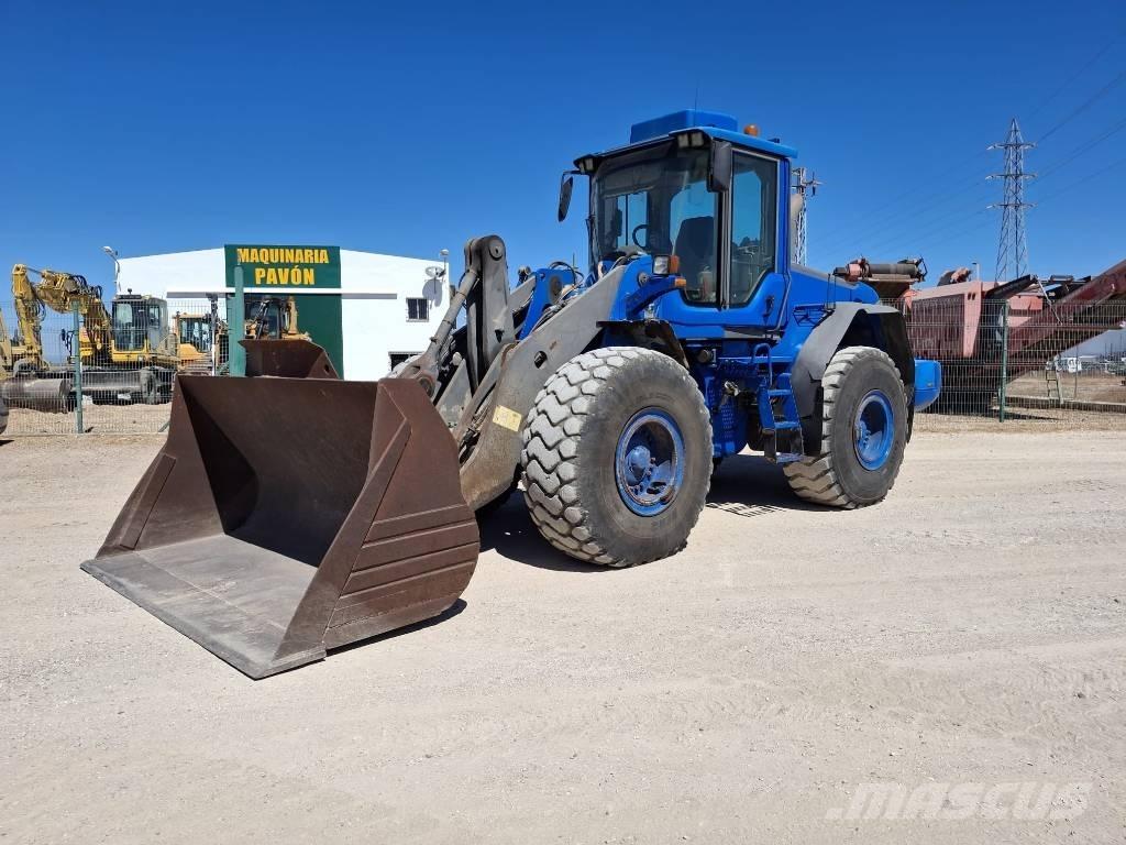 Volvo L 120 F Kolové nakladače