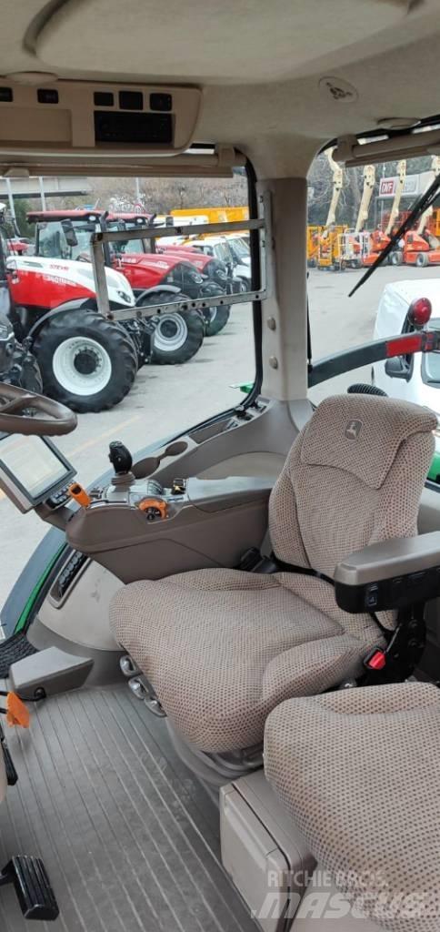 John Deere 7290 R Traktory