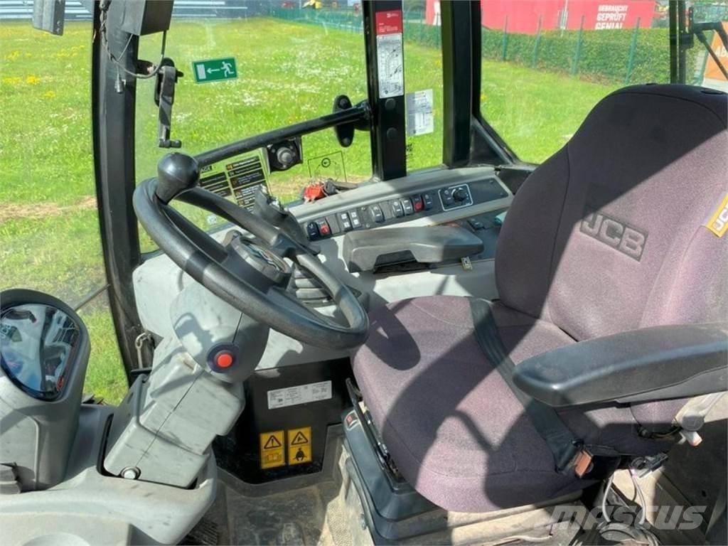 JCB TM 220 - 40 KM/H Teleskopické nakladače pro zemědělství