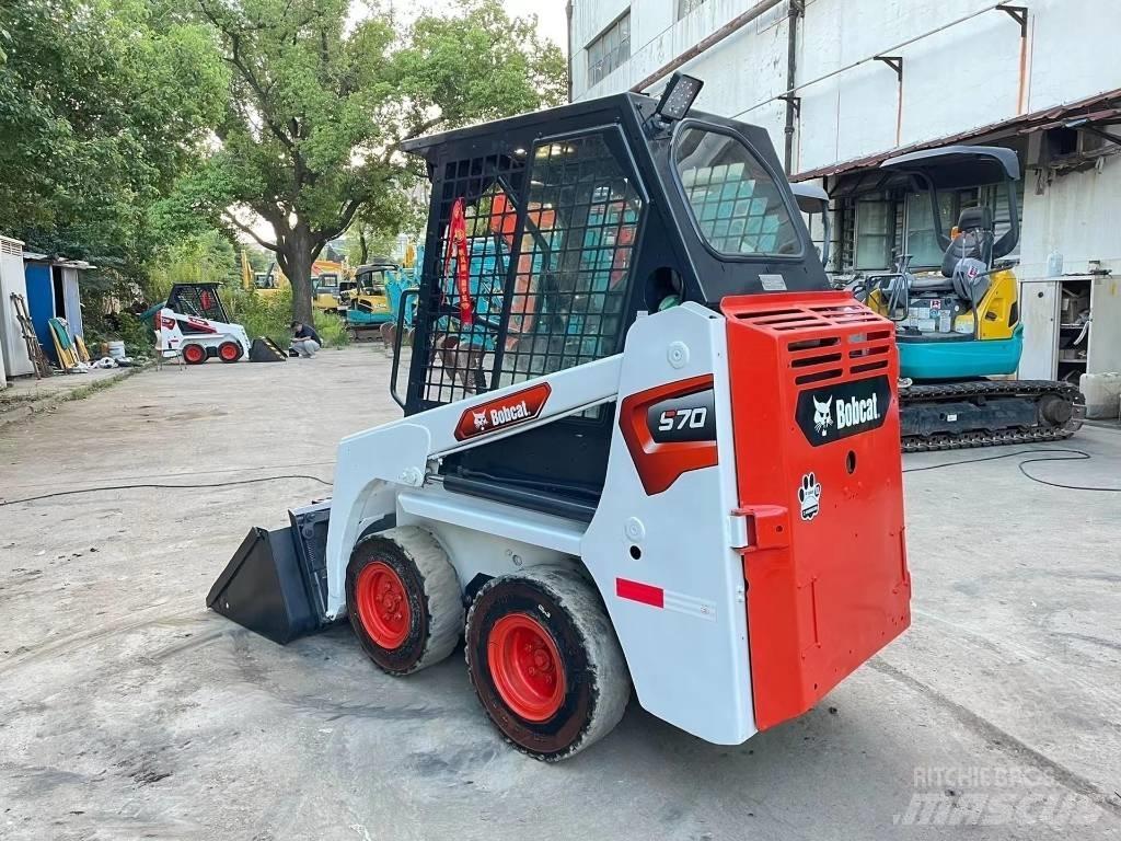 Bobcat S 70 Smykem řízené nakladače