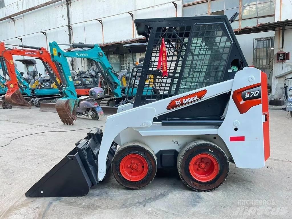 Bobcat S 70 Smykem řízené nakladače