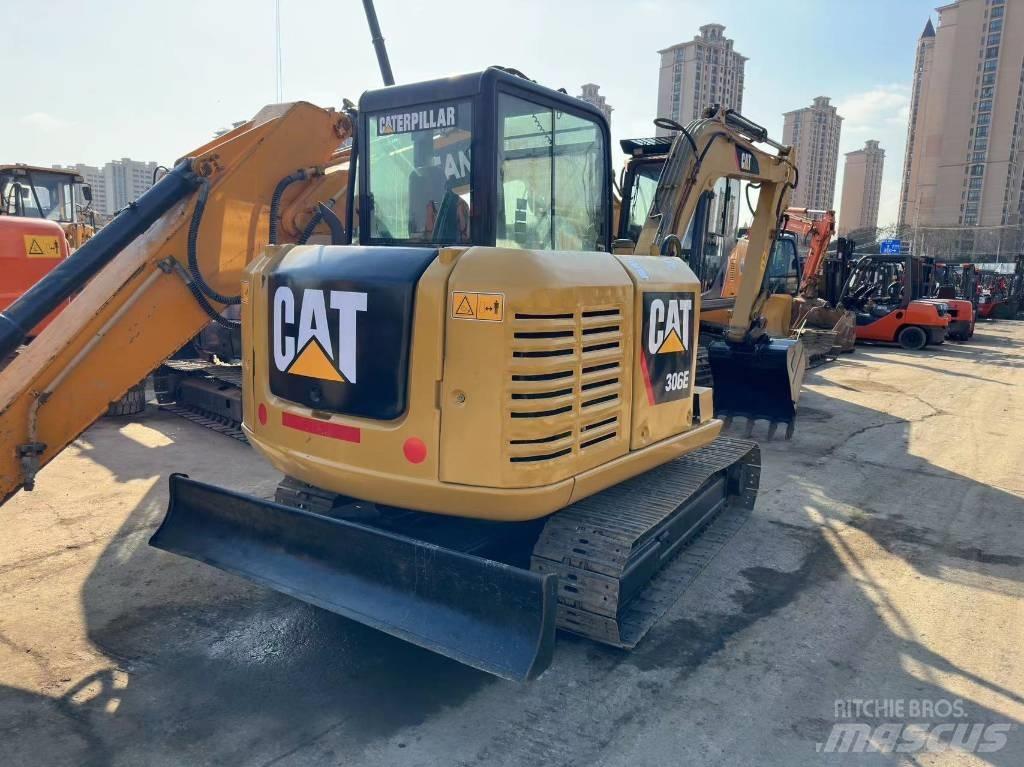 CAT 306E Mini rýpadla < 7t